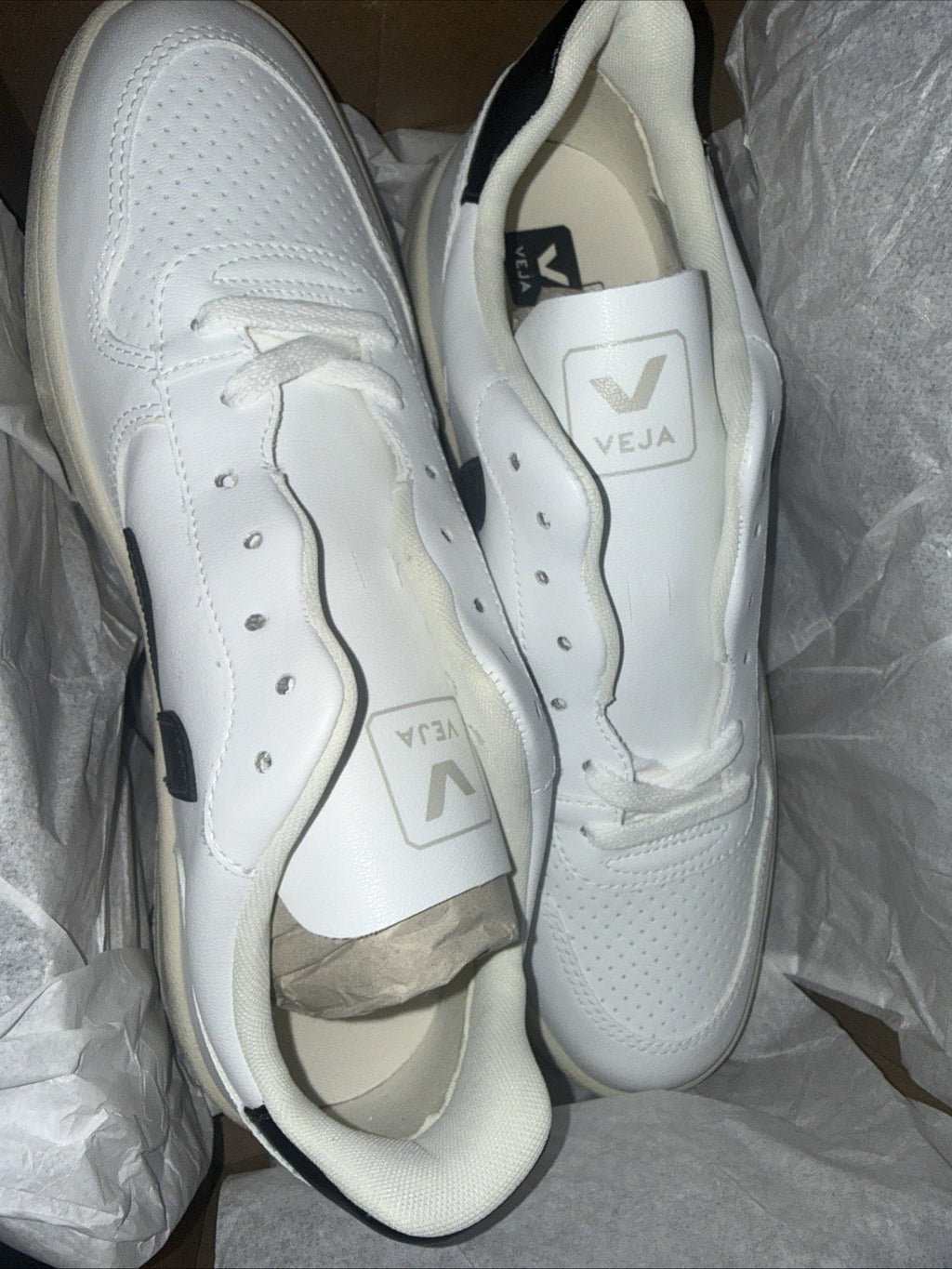 Veja V-10 VX0702901B Sneaker Men's White Black Leather Comfort Casual Shoes