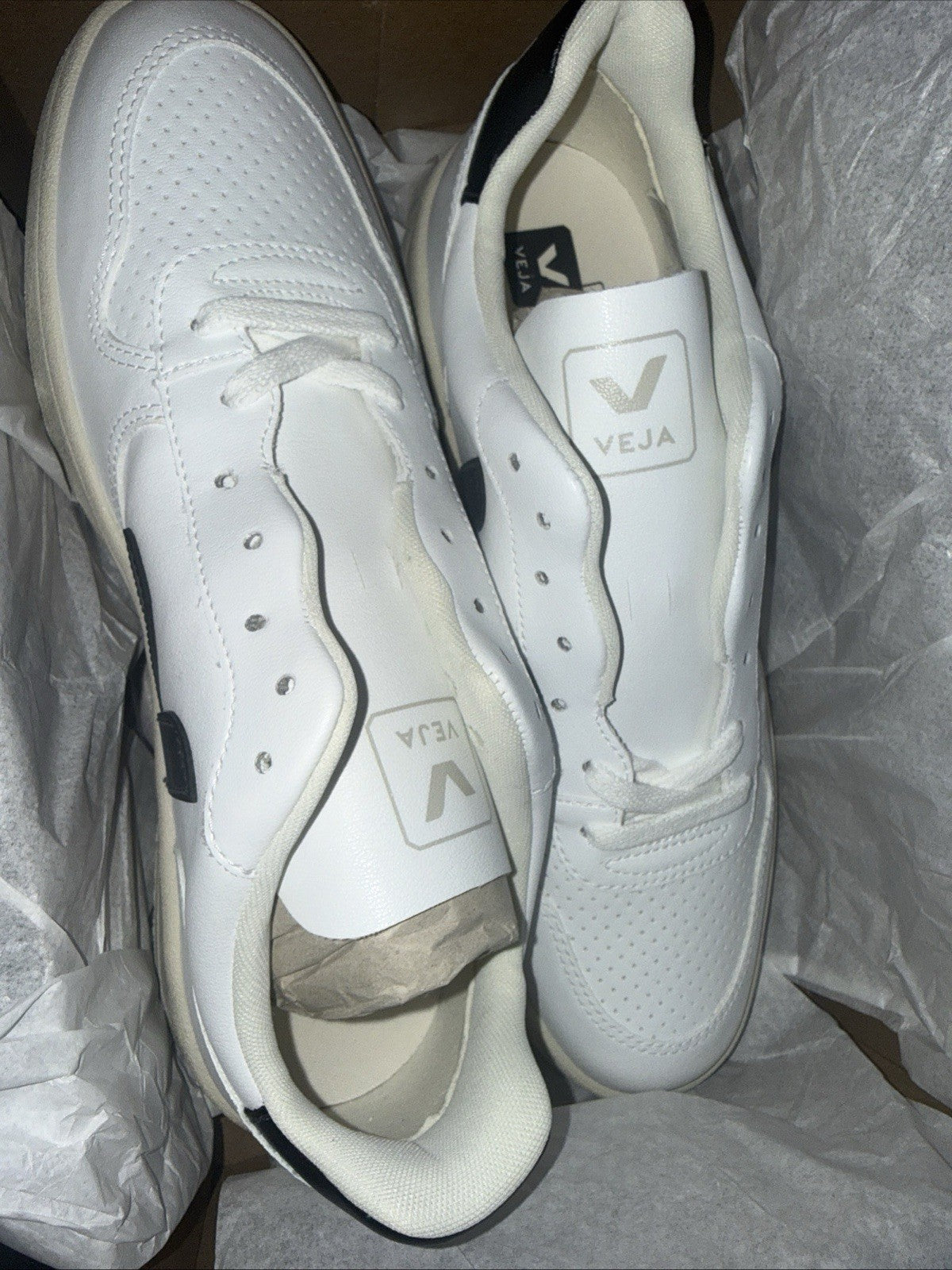 Veja V-10 VX0702901B Sneaker Men's White Black Leather Comfort Casual Shoes