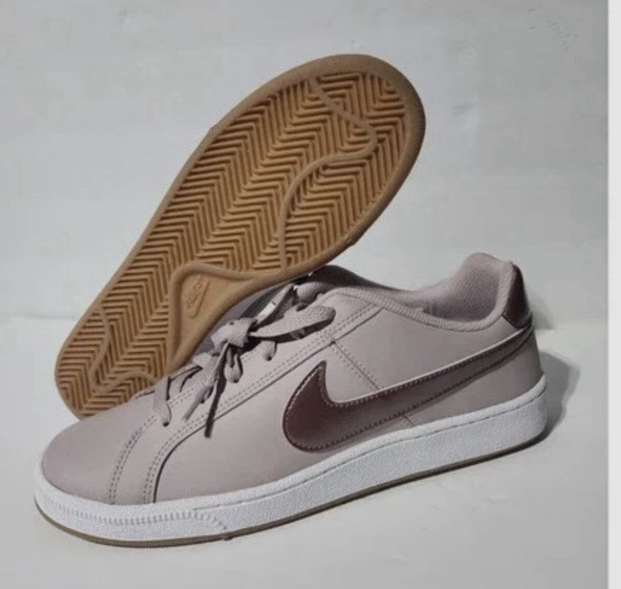Nike Court Royale Women’s Sneakers – Particle Rose/Smokey Mauve – 749867-600