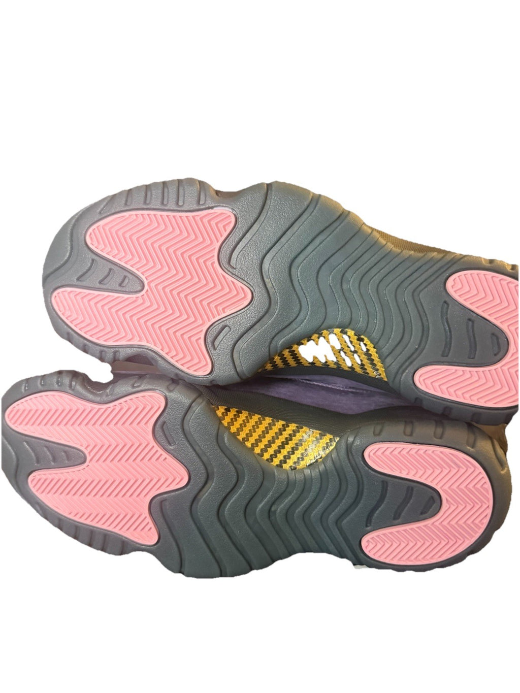 Size 10 Air Jordan 11 "Mojave" 2025 Rerun
