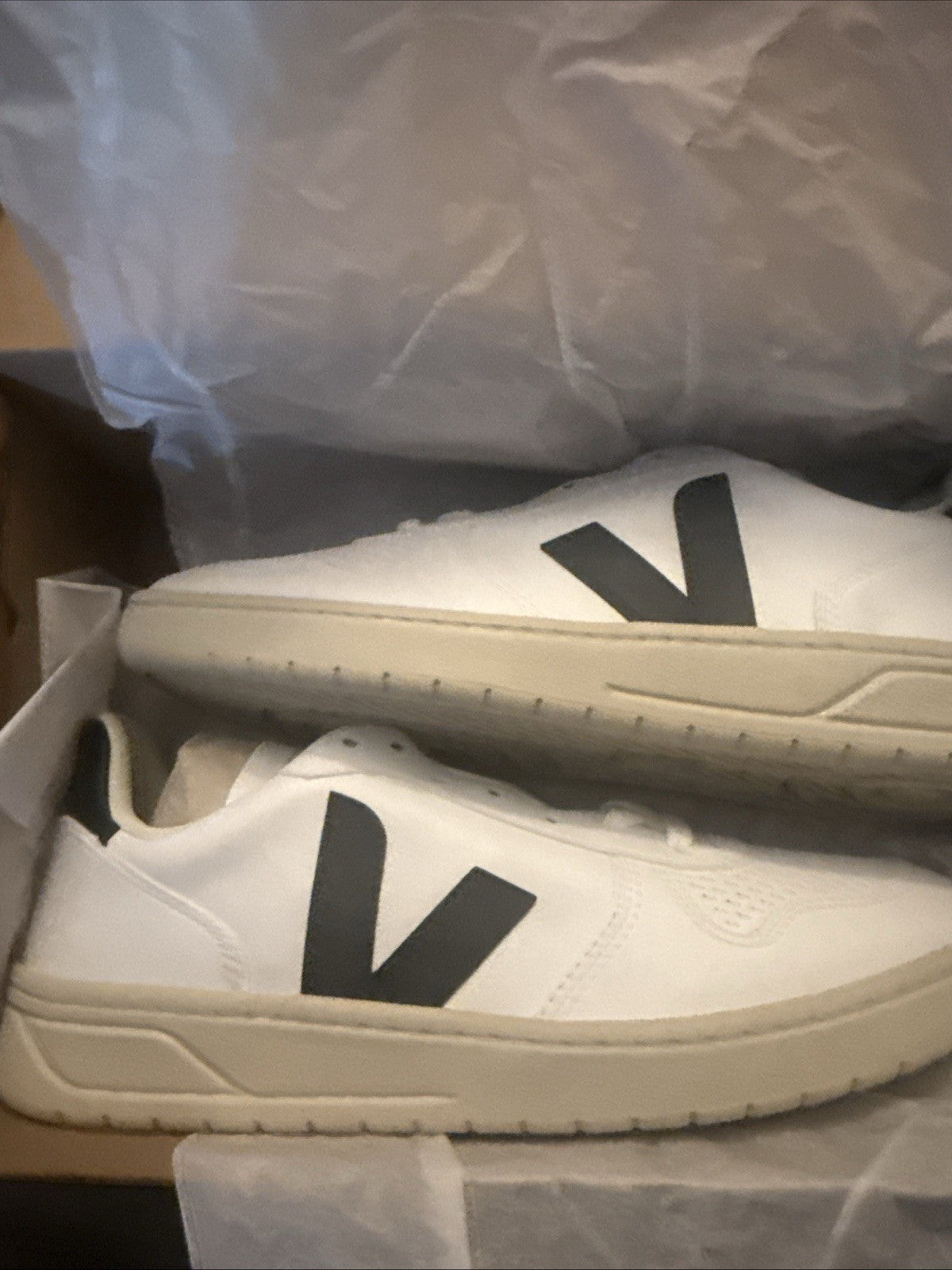 Veja V-10 VX0702901B Sneaker Men's White Black Leather Comfort Casual Shoes