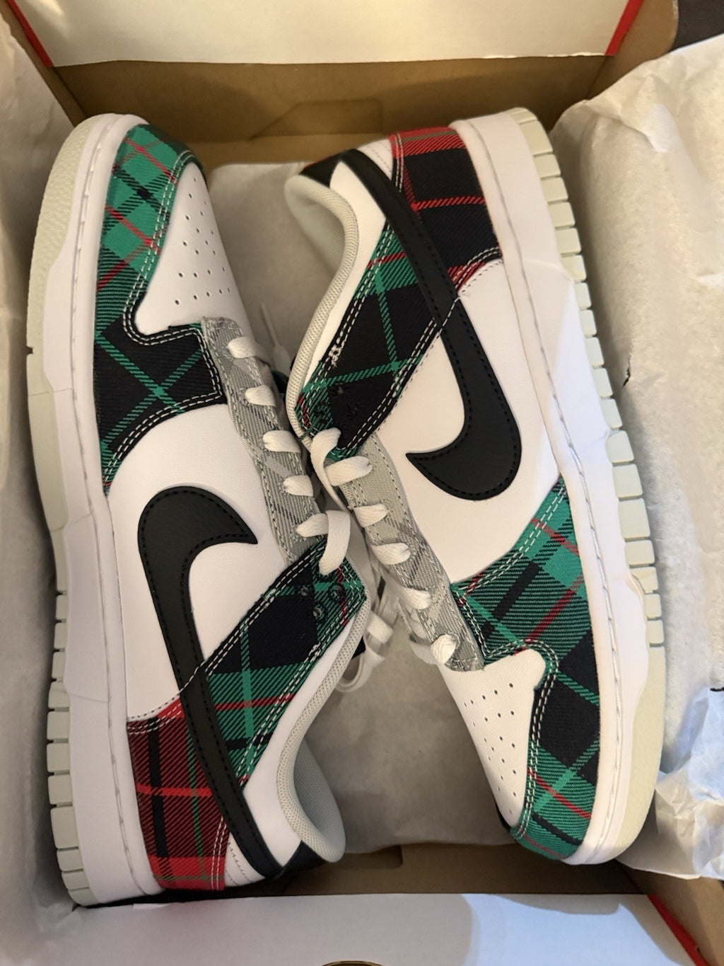 Size 10-New Nike Dunk Low 'Tartan Plaid' White Black Red Grey DV0827-100